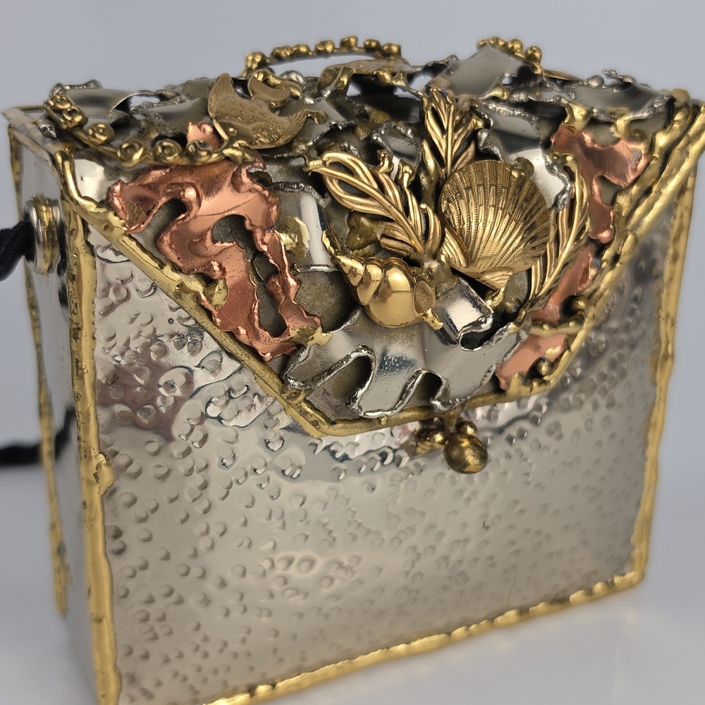 Lunacy‎ Handmade Metal Art Purse Seashell Sculptural Chain Statement Bag